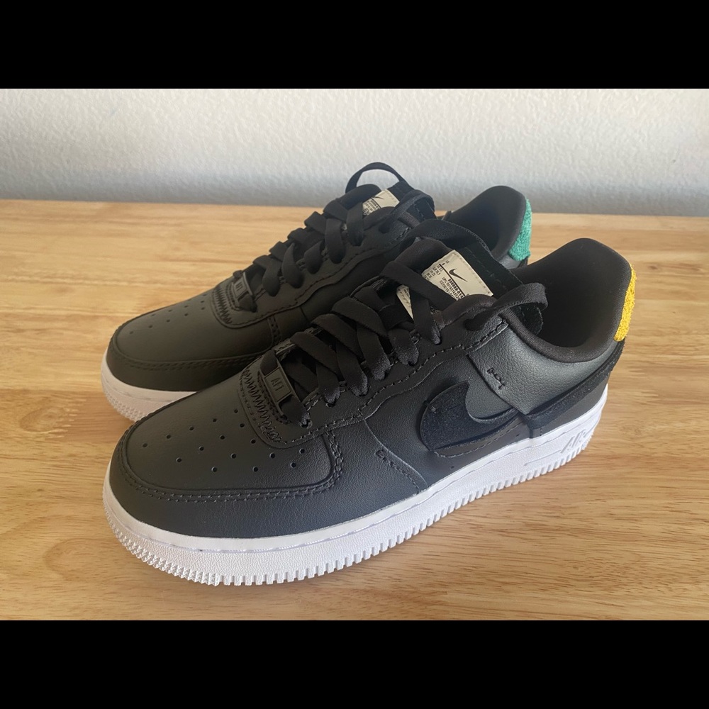 Wmns Nike Air Force 1 Low '07 LX 'Inside Out'
